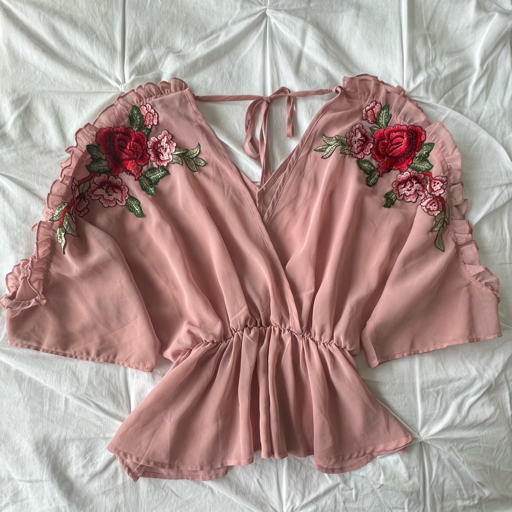 Forever 21 Embroidered Blouse Size Large